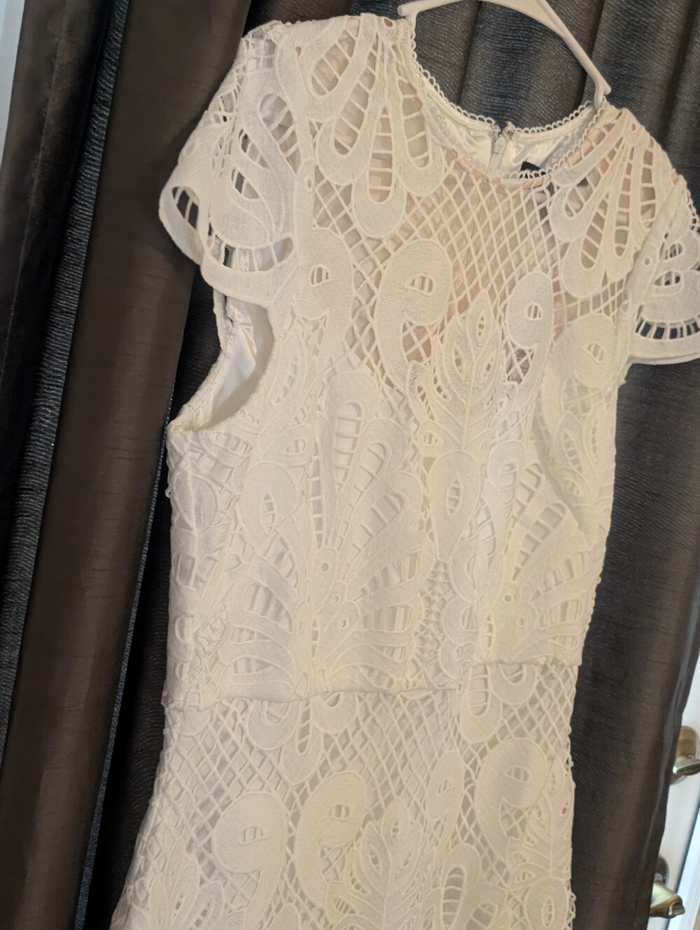 NWT WHITE HOUSE BLACK MARKET WOMENS LACE OVERLAY SHEATH DRESS COLOR IVORY SZ 12